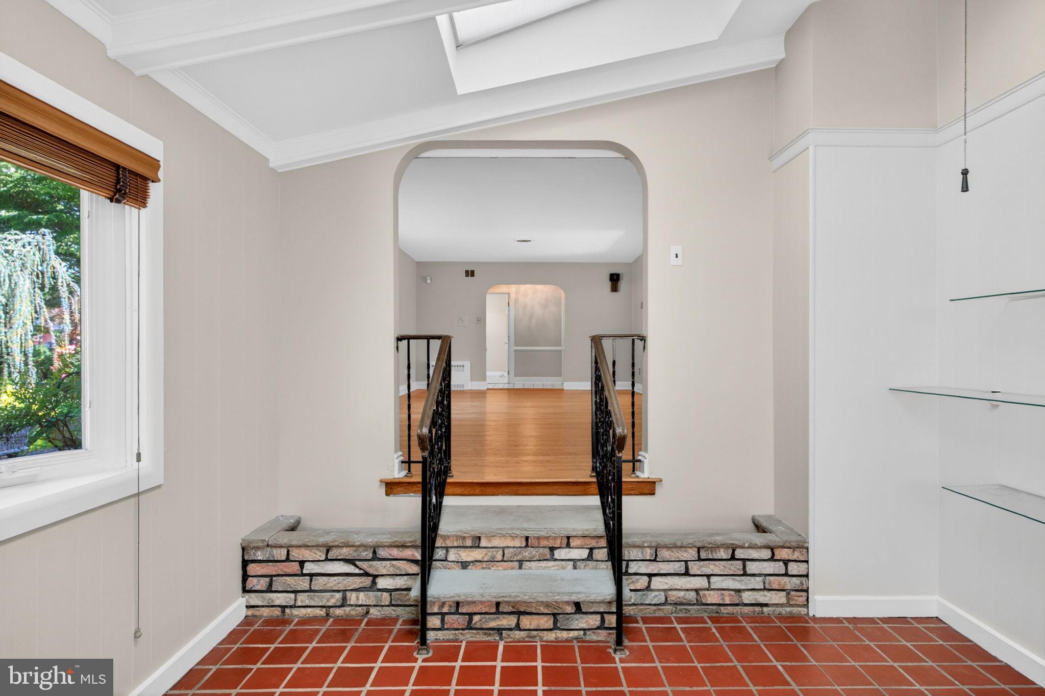 311 OAK AVENUE