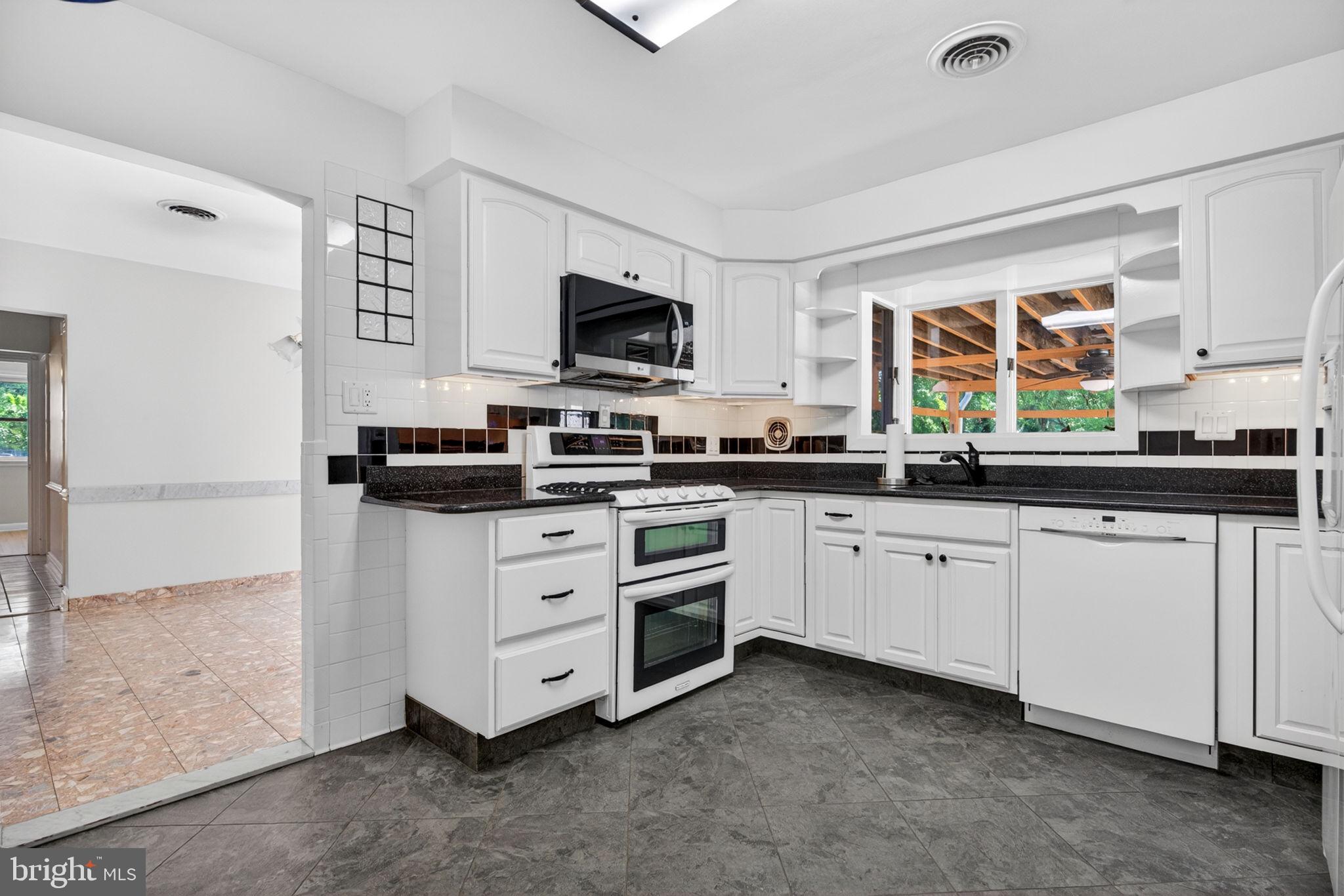 311 OAK AVENUE