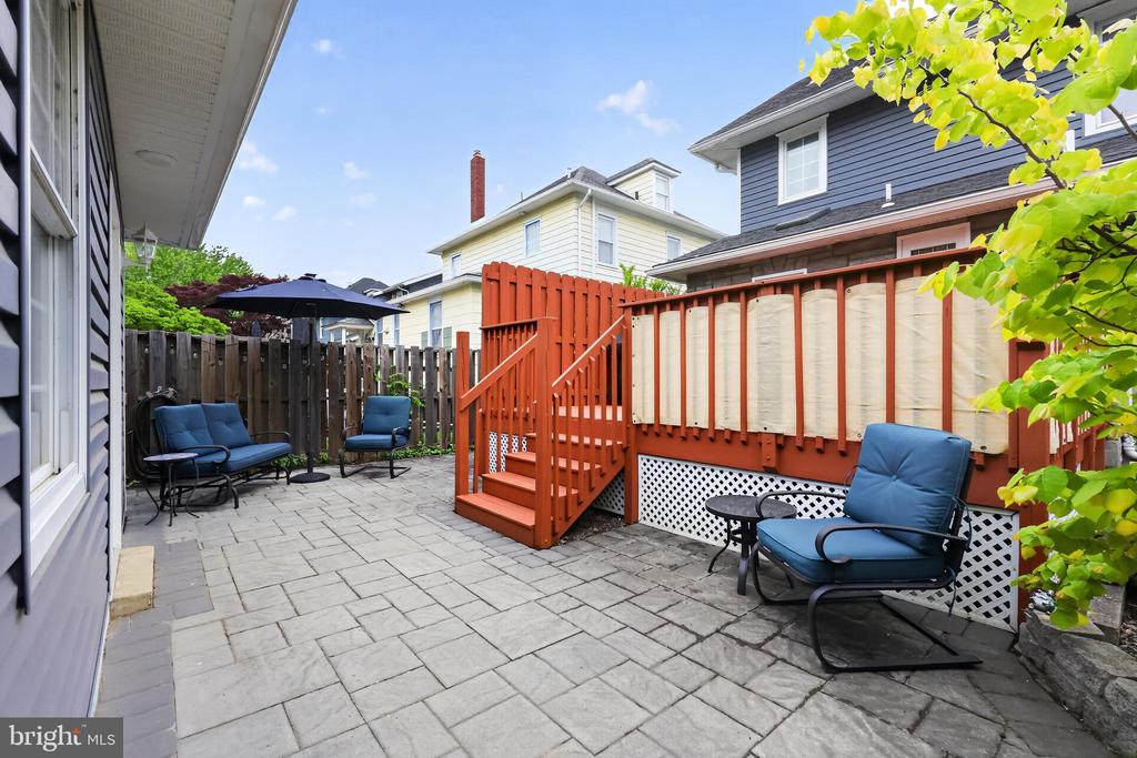 923 ELDRIDGE AVENUE