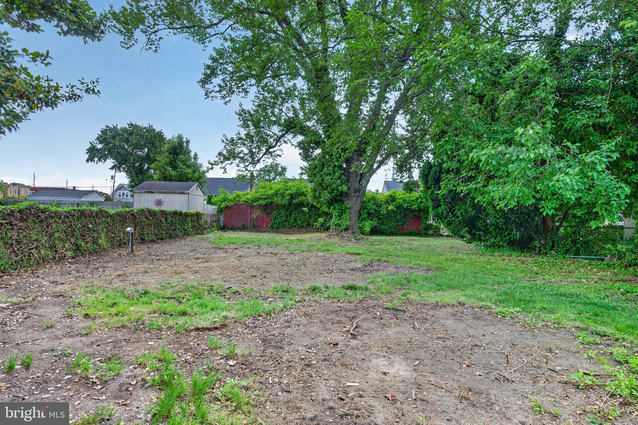 22 W 4TH AVENUE