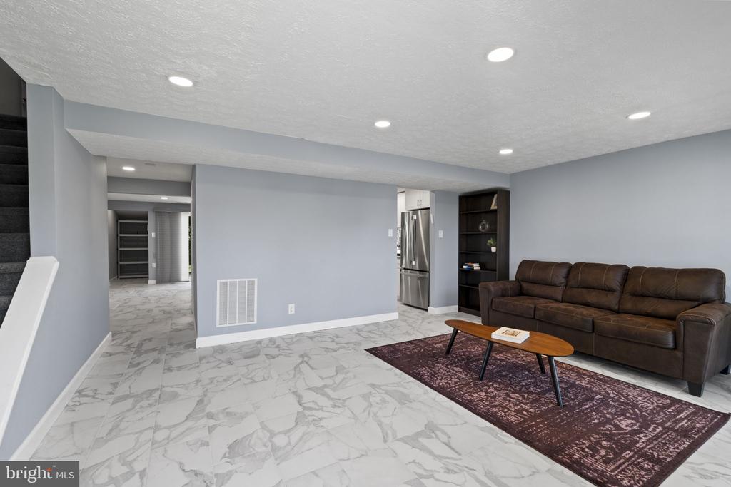 76 SANDPIPER DRIVE