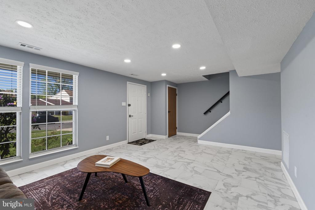 76 SANDPIPER DRIVE
