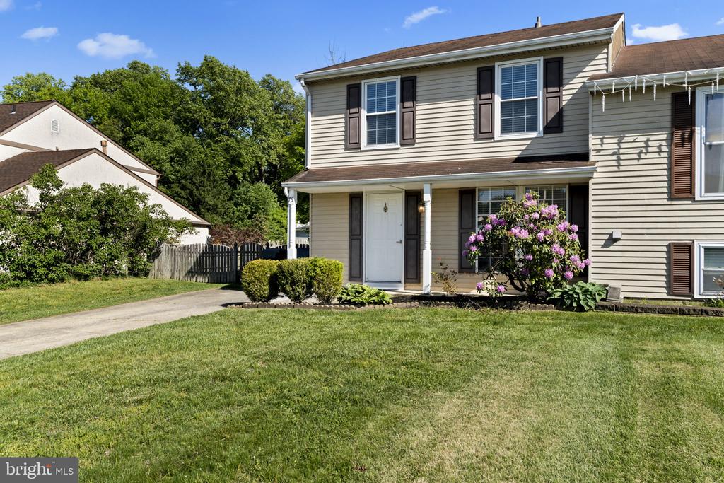 76 SANDPIPER DRIVE