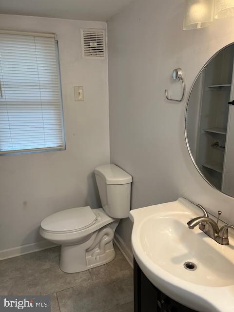 32 S CLEMENTON AVENUE