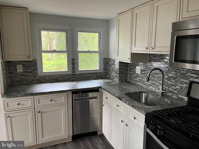 32 S CLEMENTON AVENUE