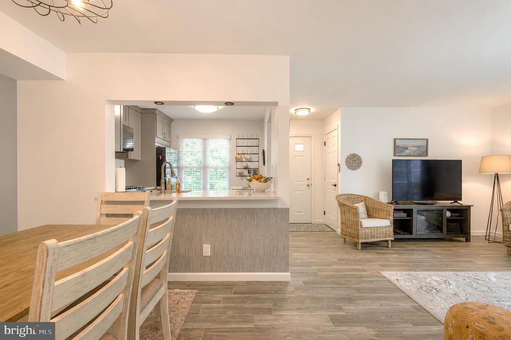 4307 ABERDEEN LANE
