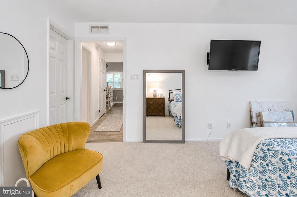 4307 ABERDEEN LANE