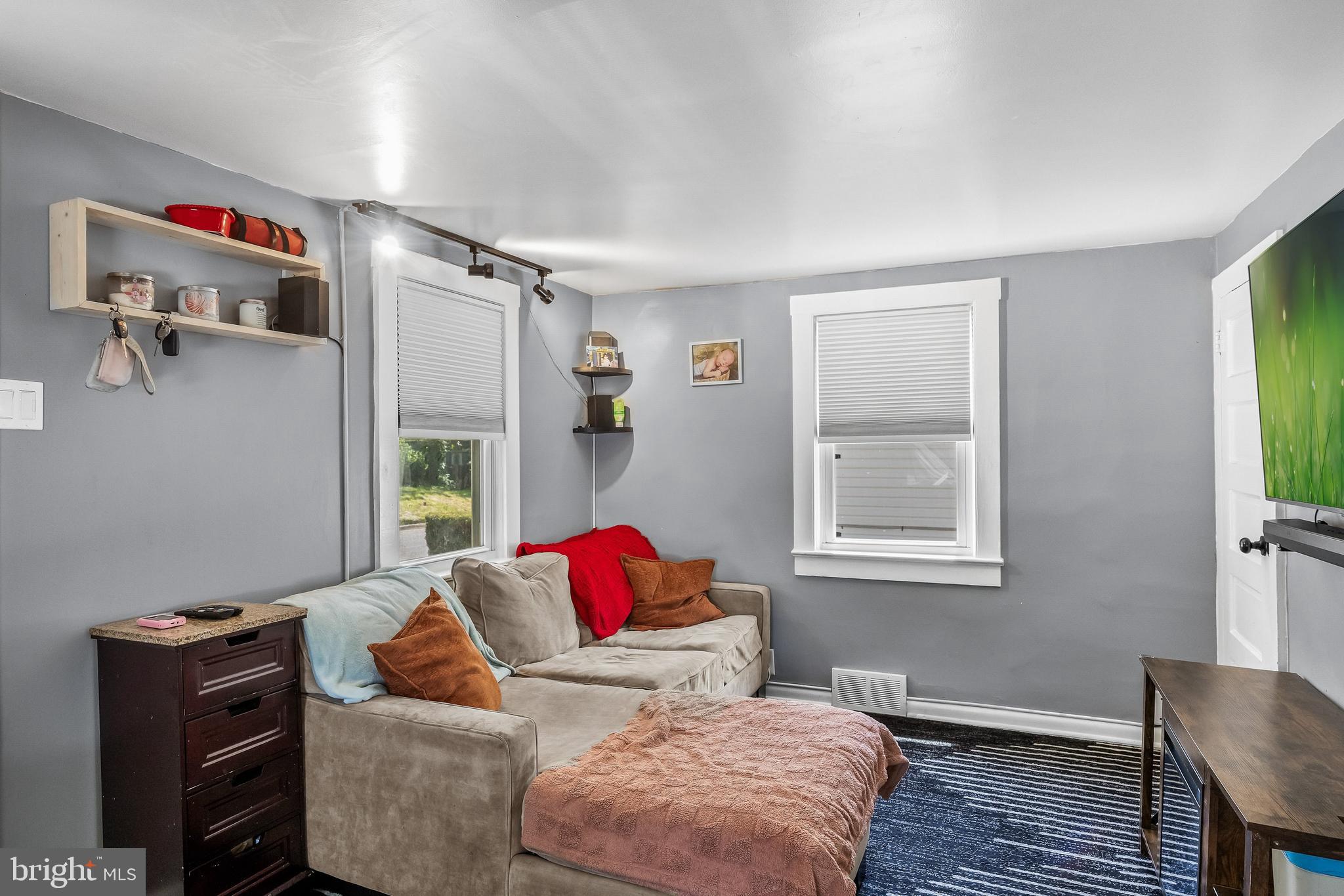 13 RANCOCAS AVENUE