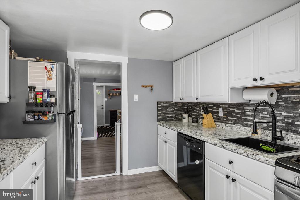 13 RANCOCAS AVENUE