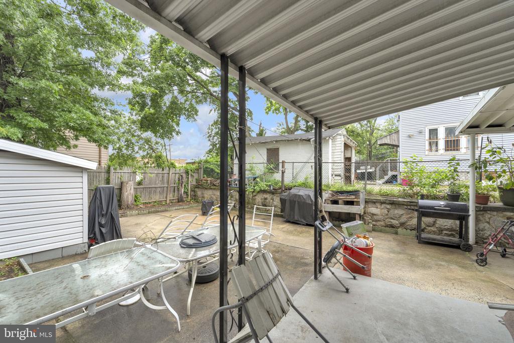 2719 HIGH STREET