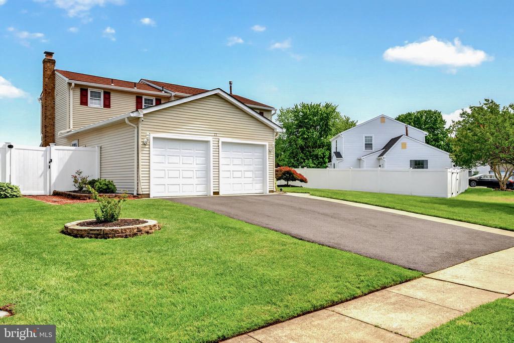 23 NASHUA DRIVE