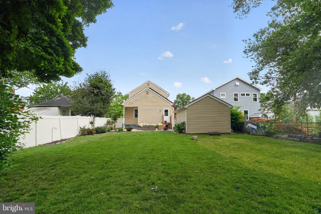 411 WASHINGTON TERRACE