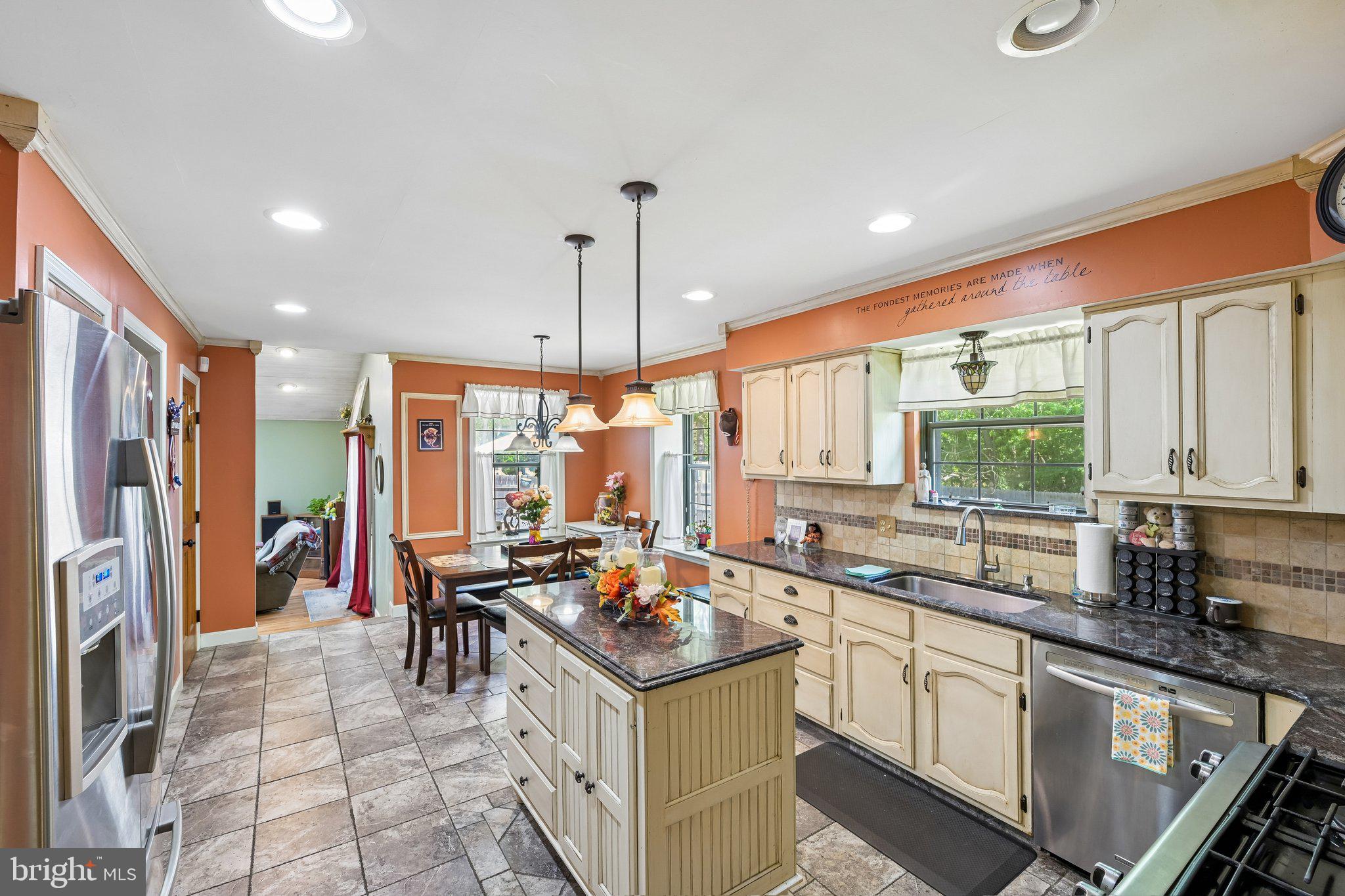 18 PINE GLEN DRIVE