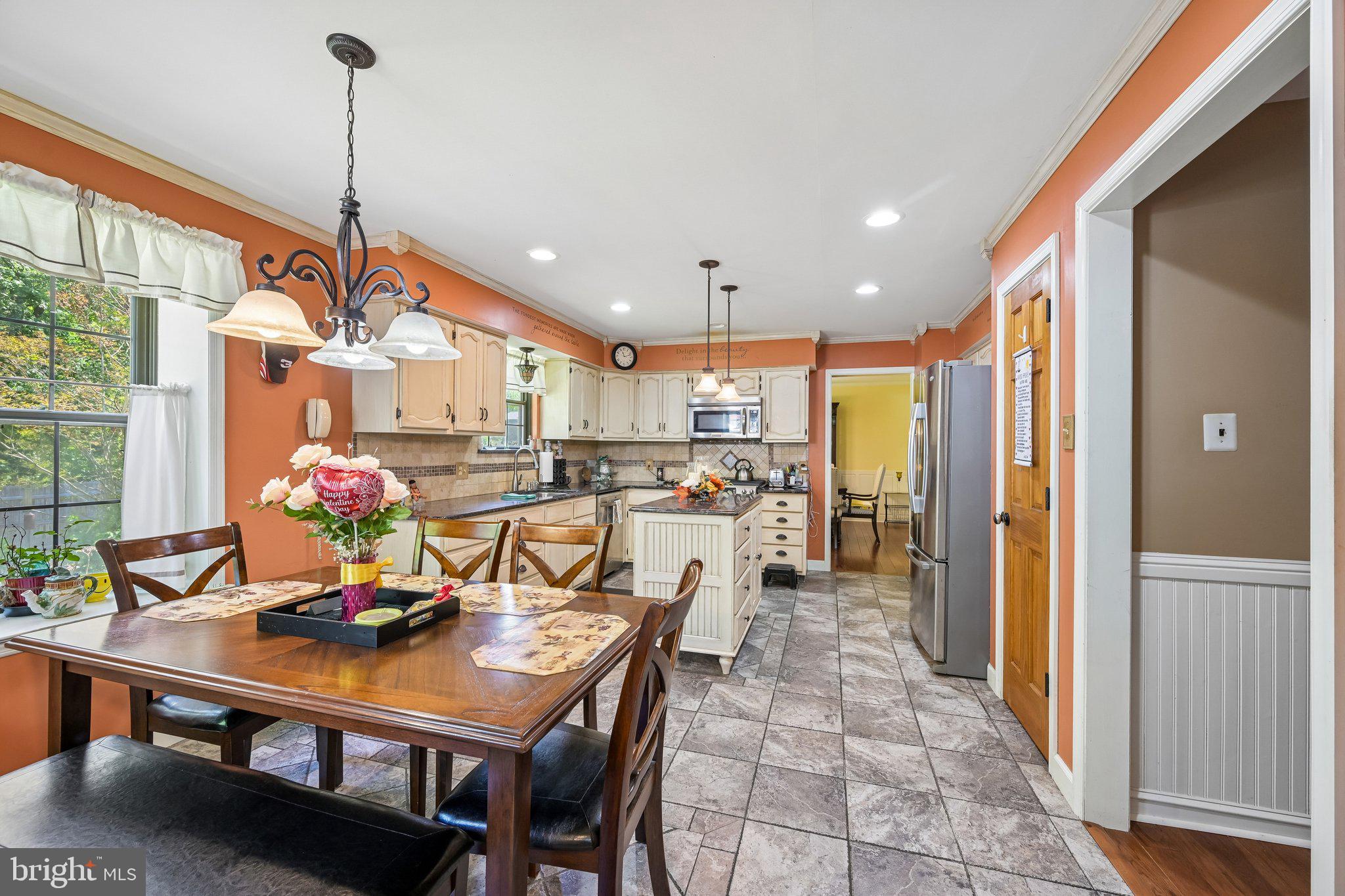 18 PINE GLEN DRIVE