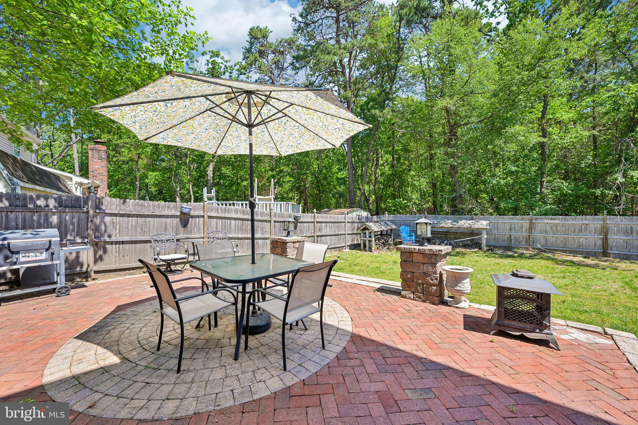 18 PINE GLEN DRIVE