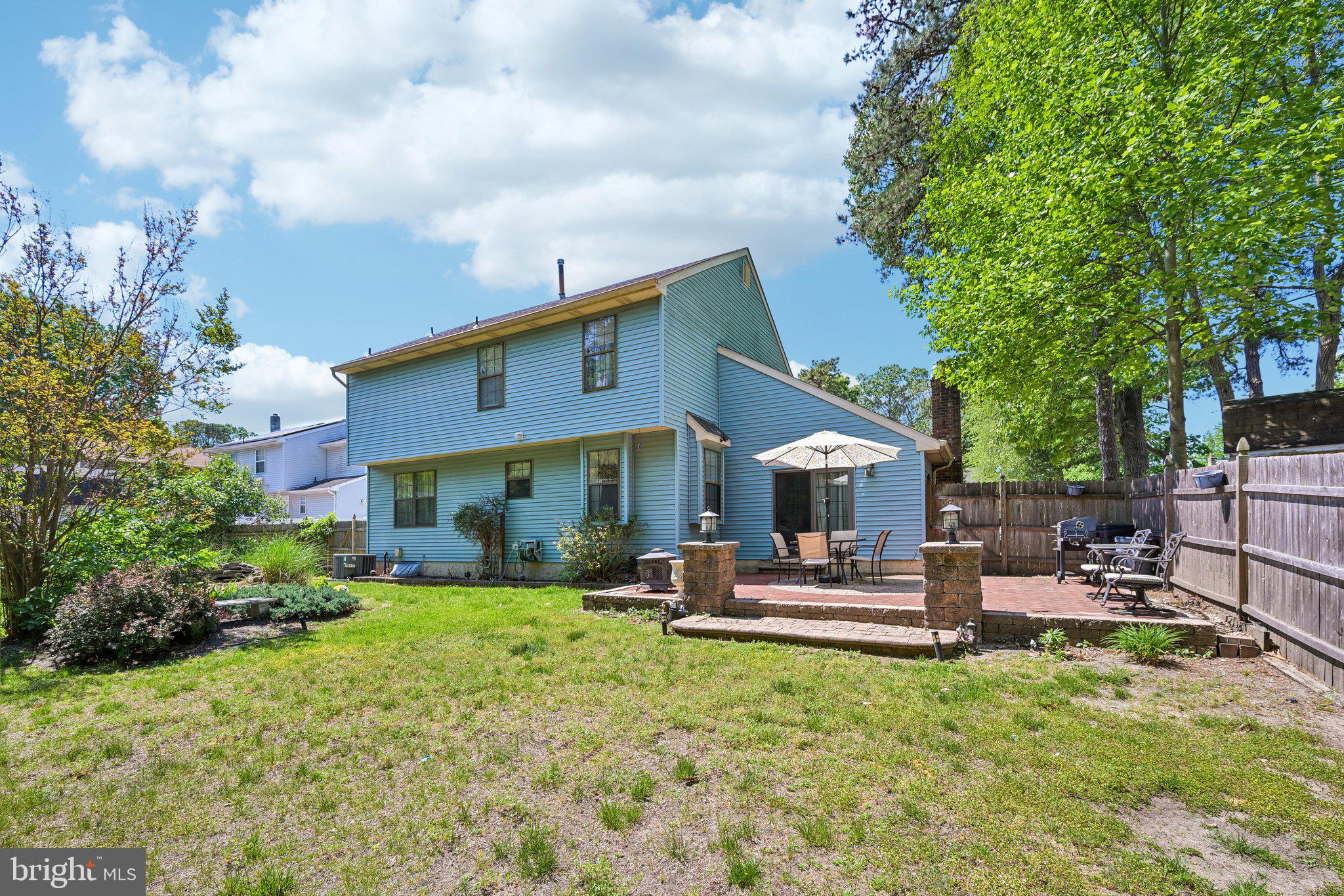 18 PINE GLEN DRIVE