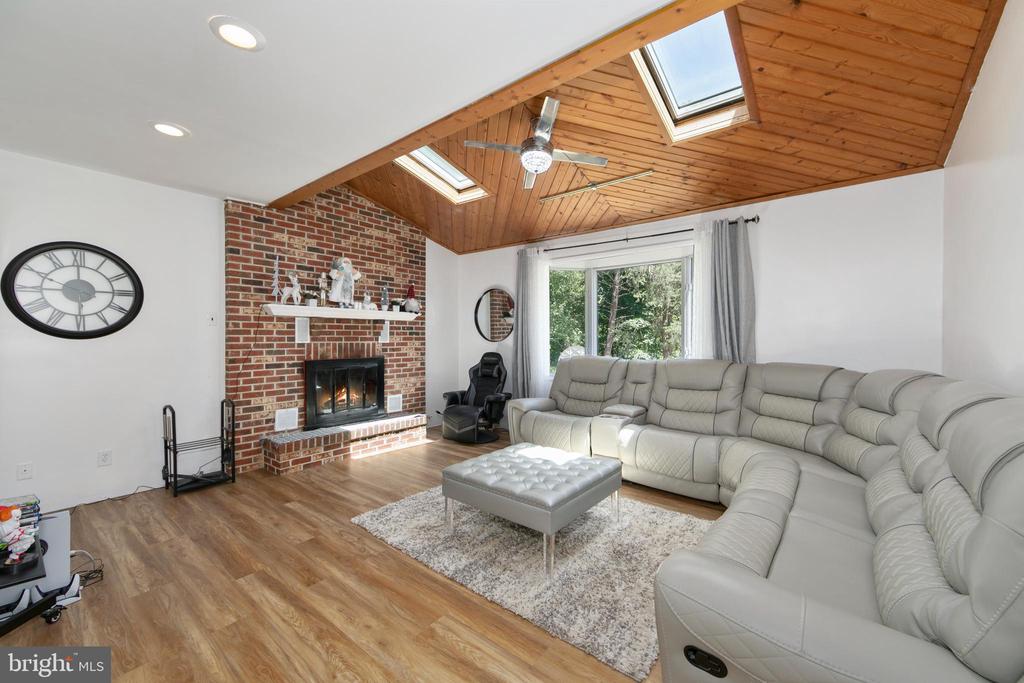 606 EASTWOOD DRIVE
