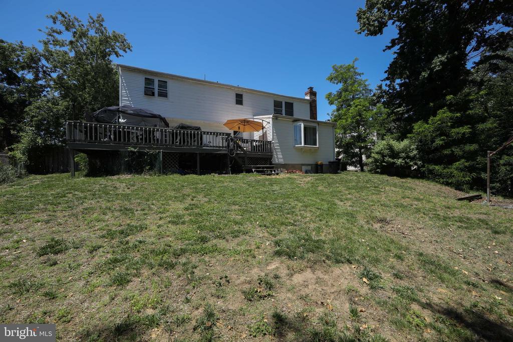 606 EASTWOOD DRIVE