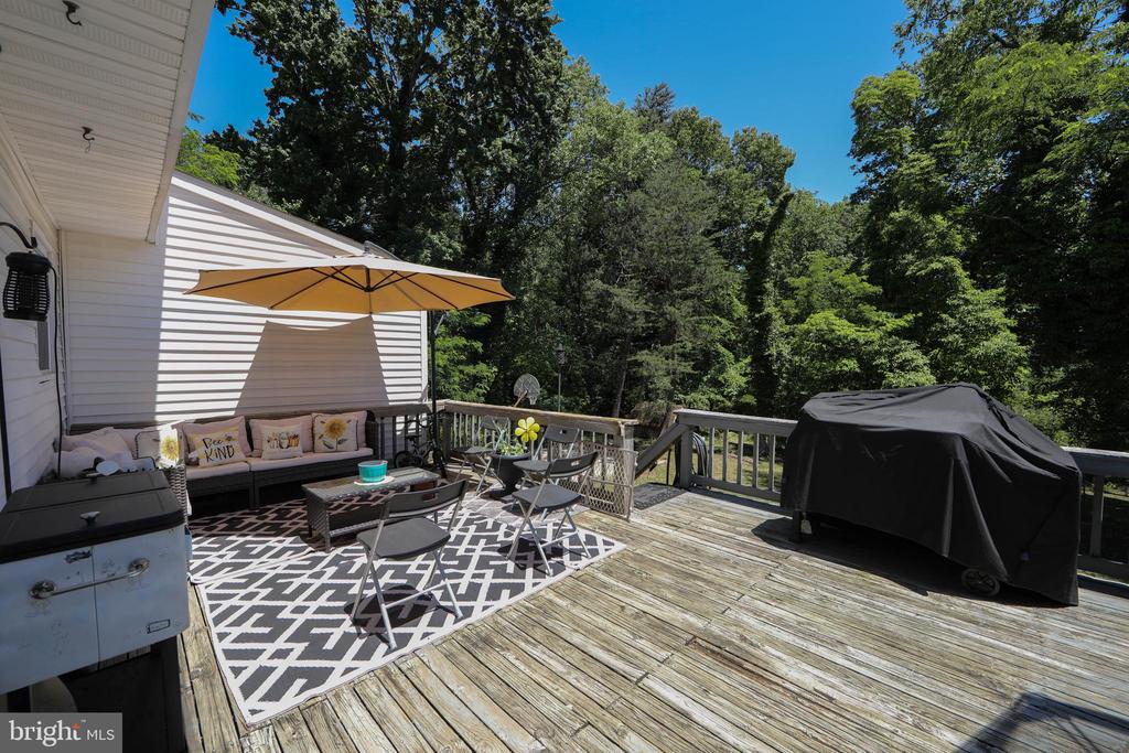 606 EASTWOOD DRIVE