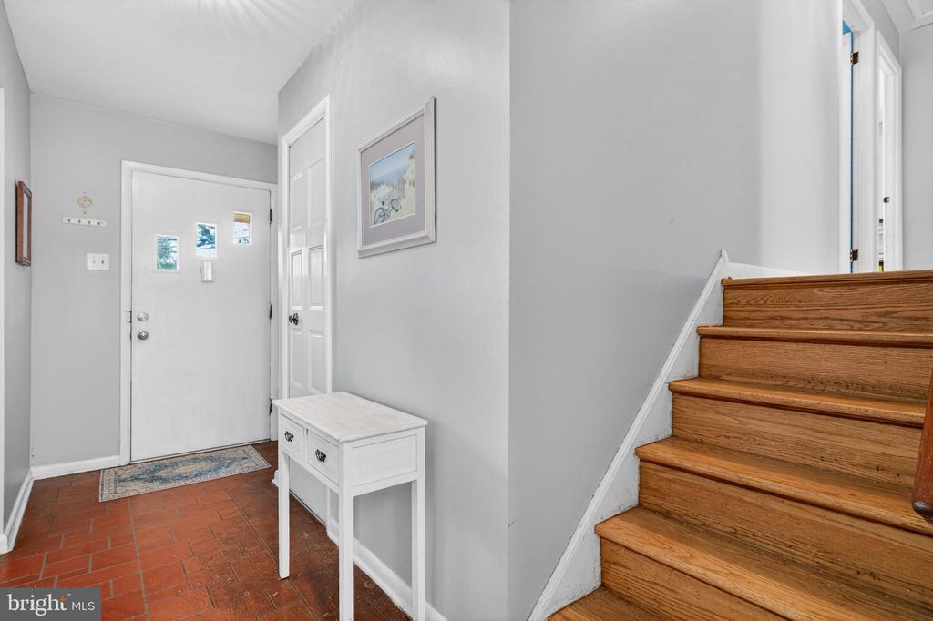 528 LEE ANN ROAD