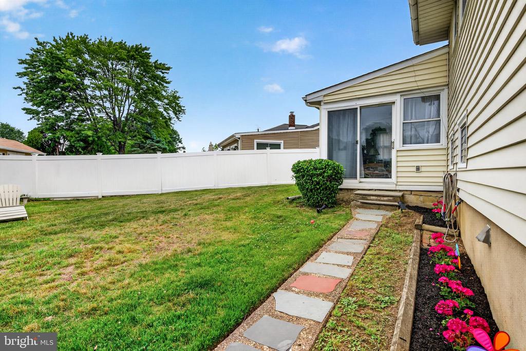 528 LEE ANN ROAD