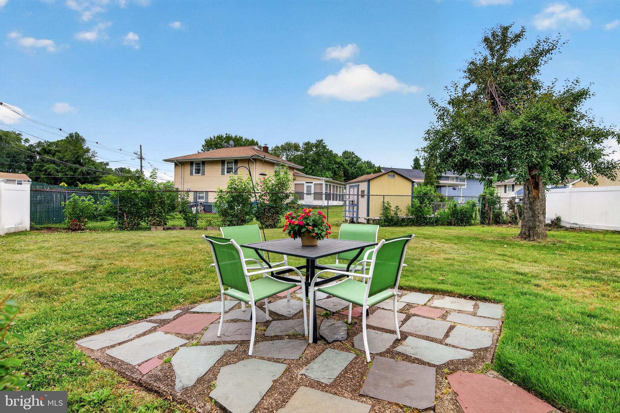 528 LEE ANN ROAD