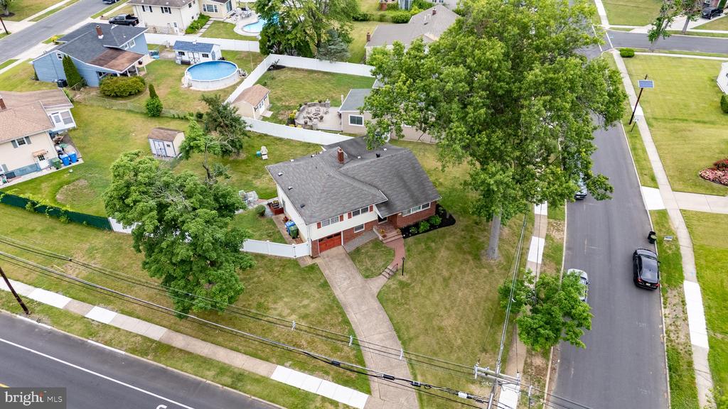 528 LEE ANN ROAD