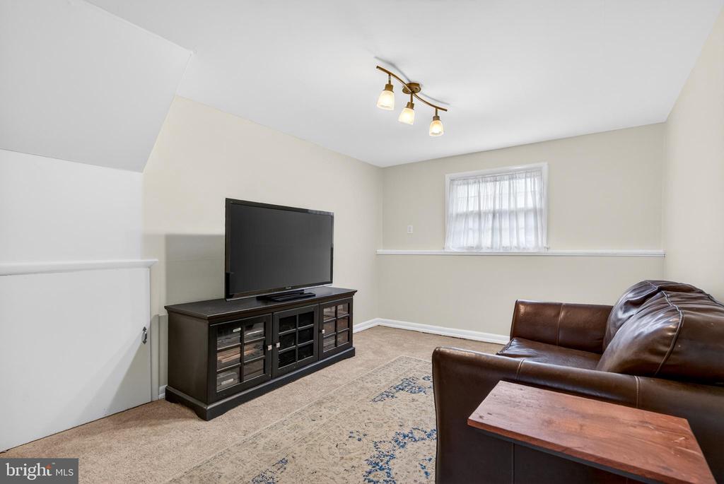 528 LEE ANN ROAD
