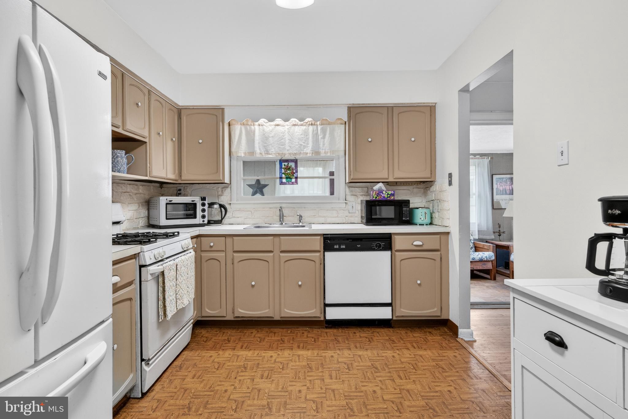 528 LEE ANN ROAD