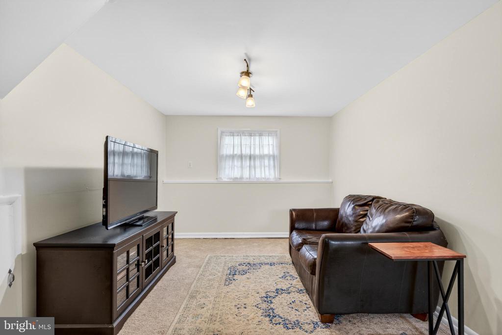 528 LEE ANN ROAD