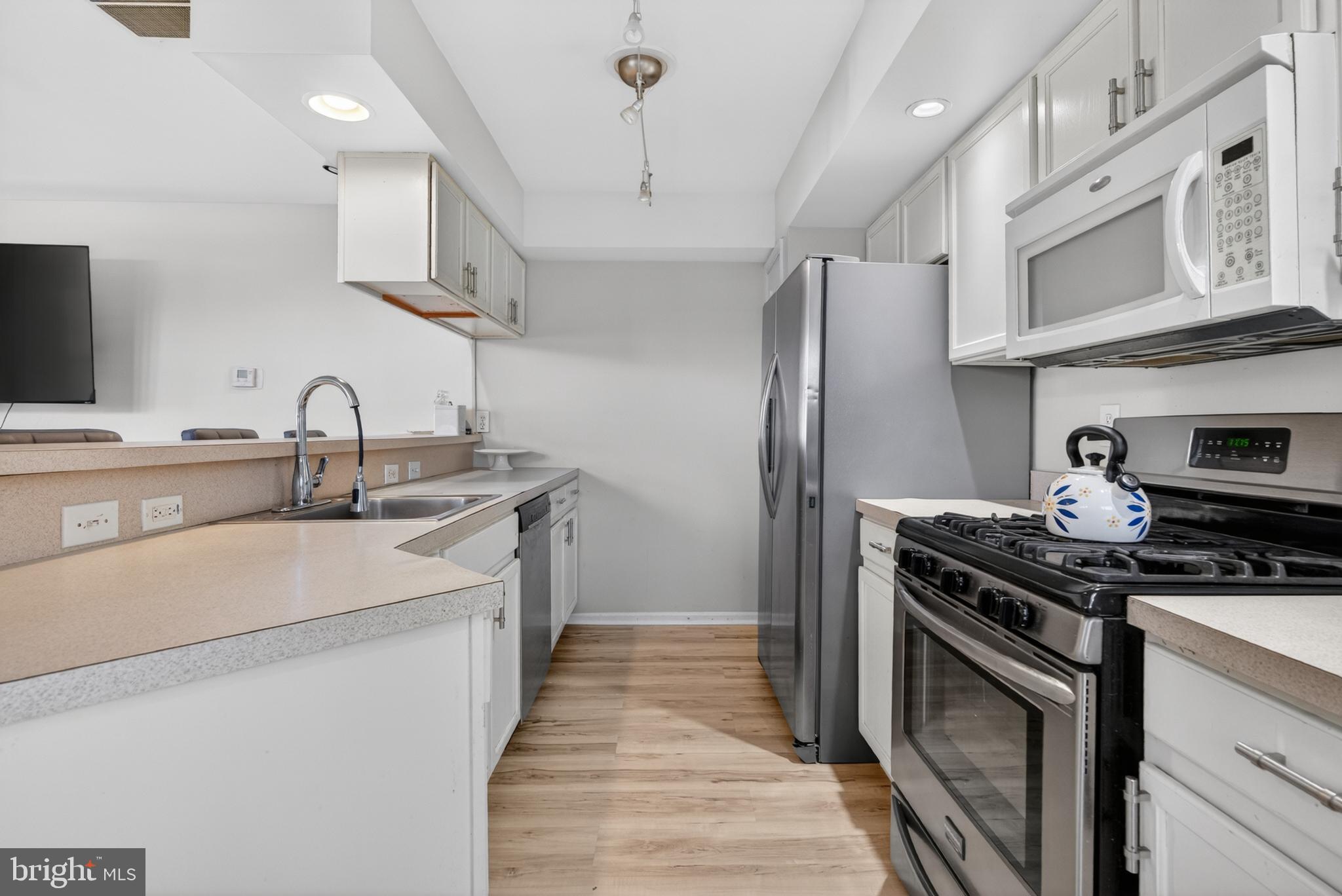 4511 SHAPLEY COURT
