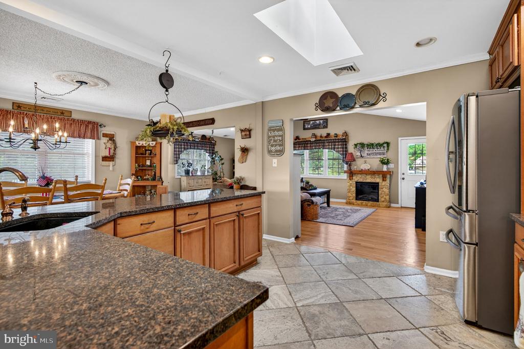 29 BROOKSTONE DRIVE