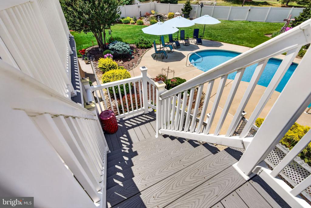29 BROOKSTONE DRIVE