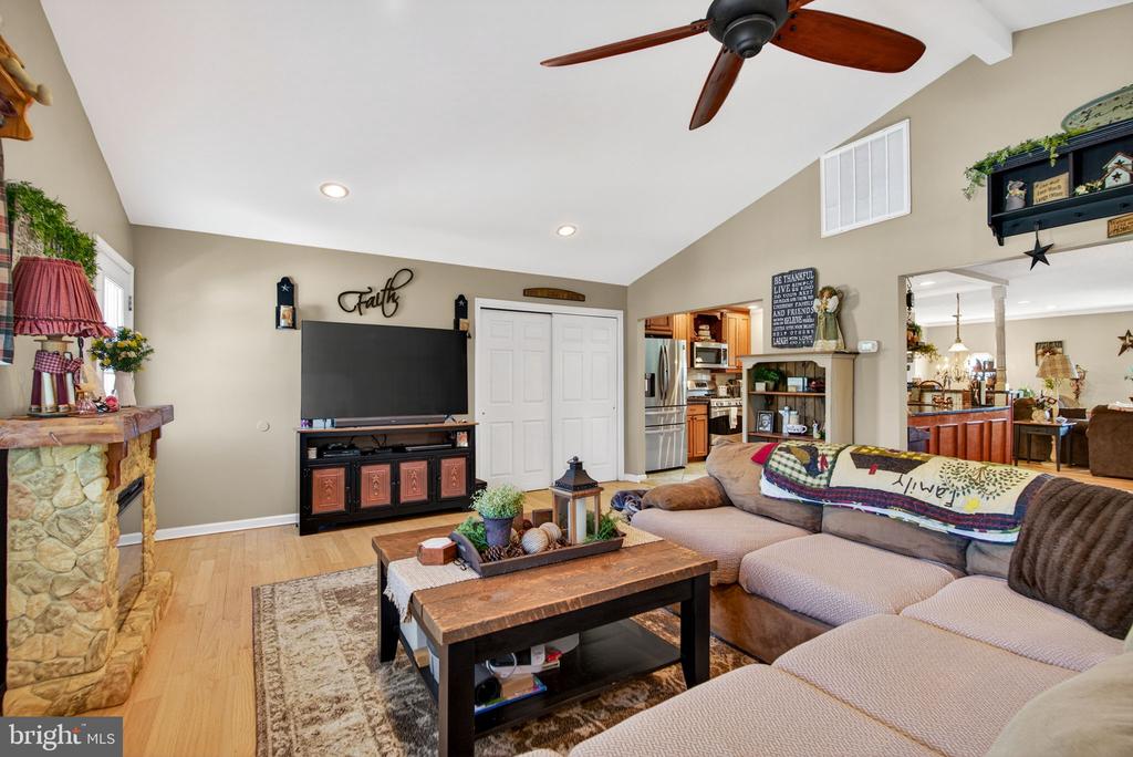 29 BROOKSTONE DRIVE