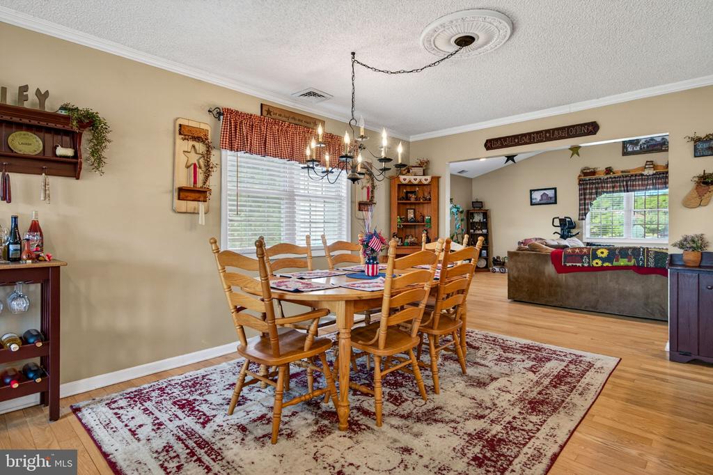 29 BROOKSTONE DRIVE