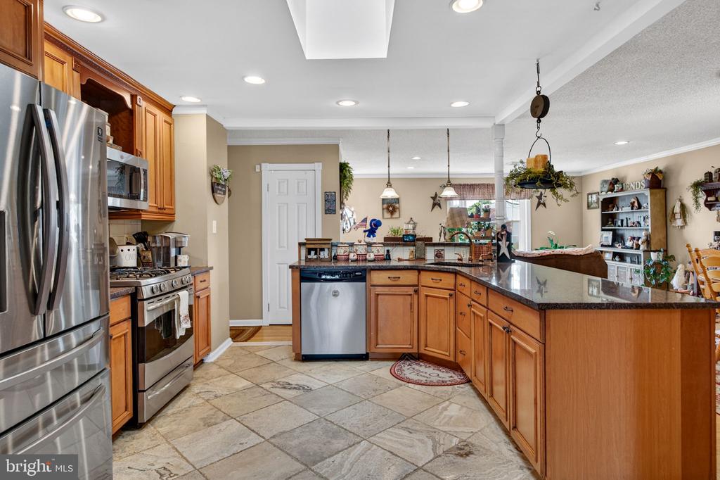 29 BROOKSTONE DRIVE