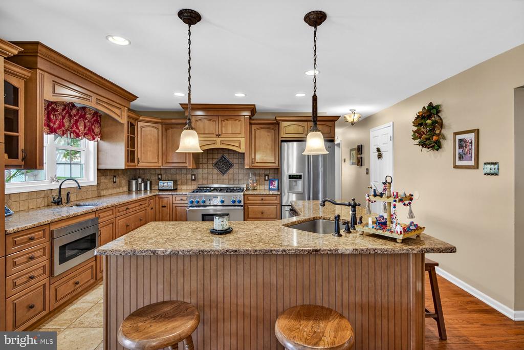 29 BROOKSTONE DRIVE