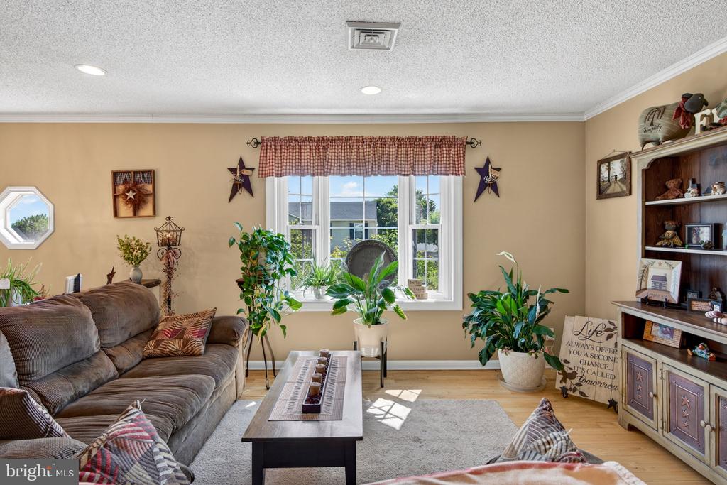29 BROOKSTONE DRIVE
