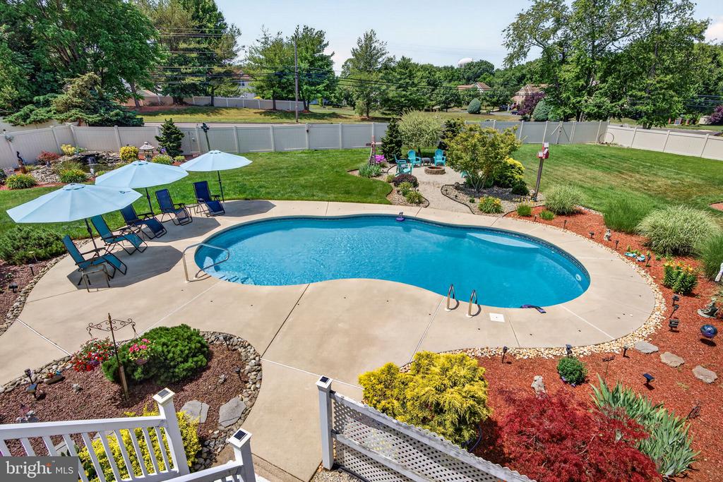 29 BROOKSTONE DRIVE