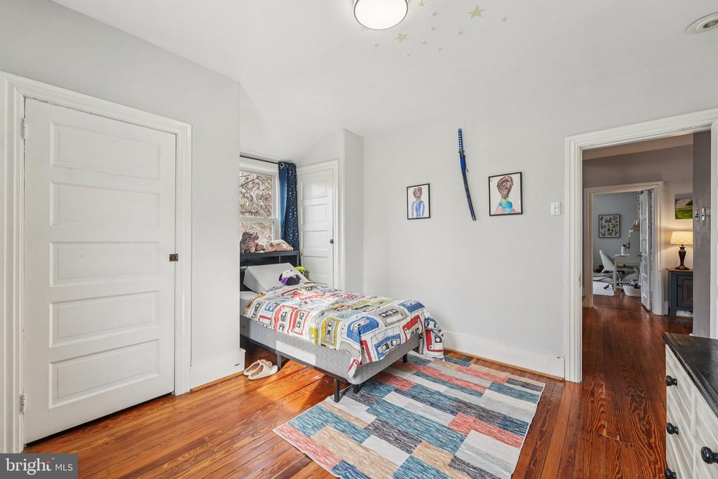 100 THIRD AVENUE
