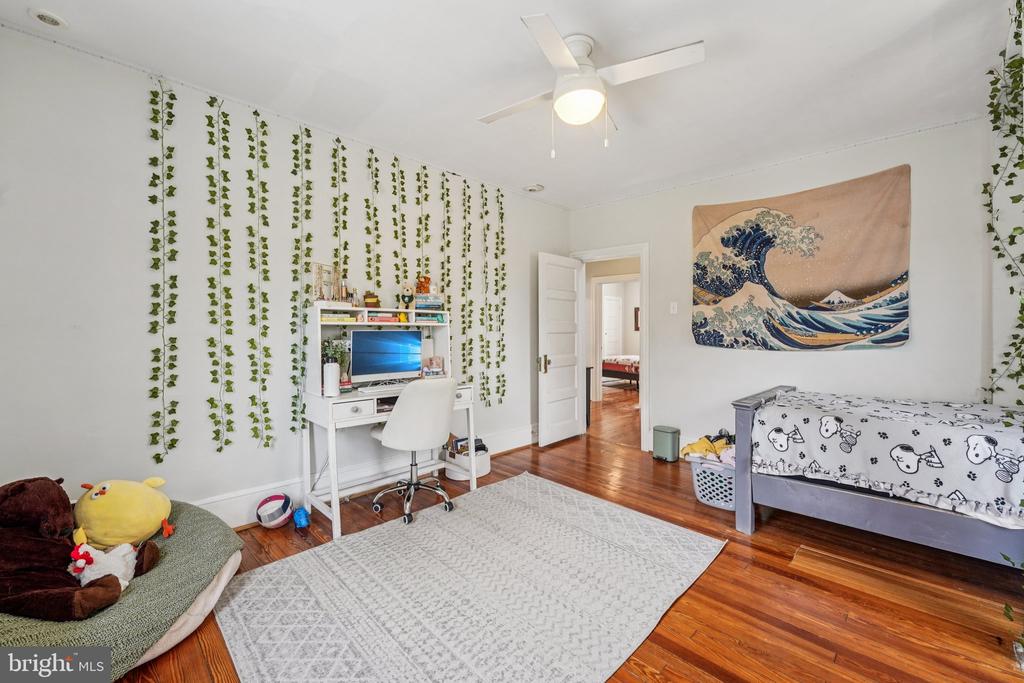 100 THIRD AVENUE