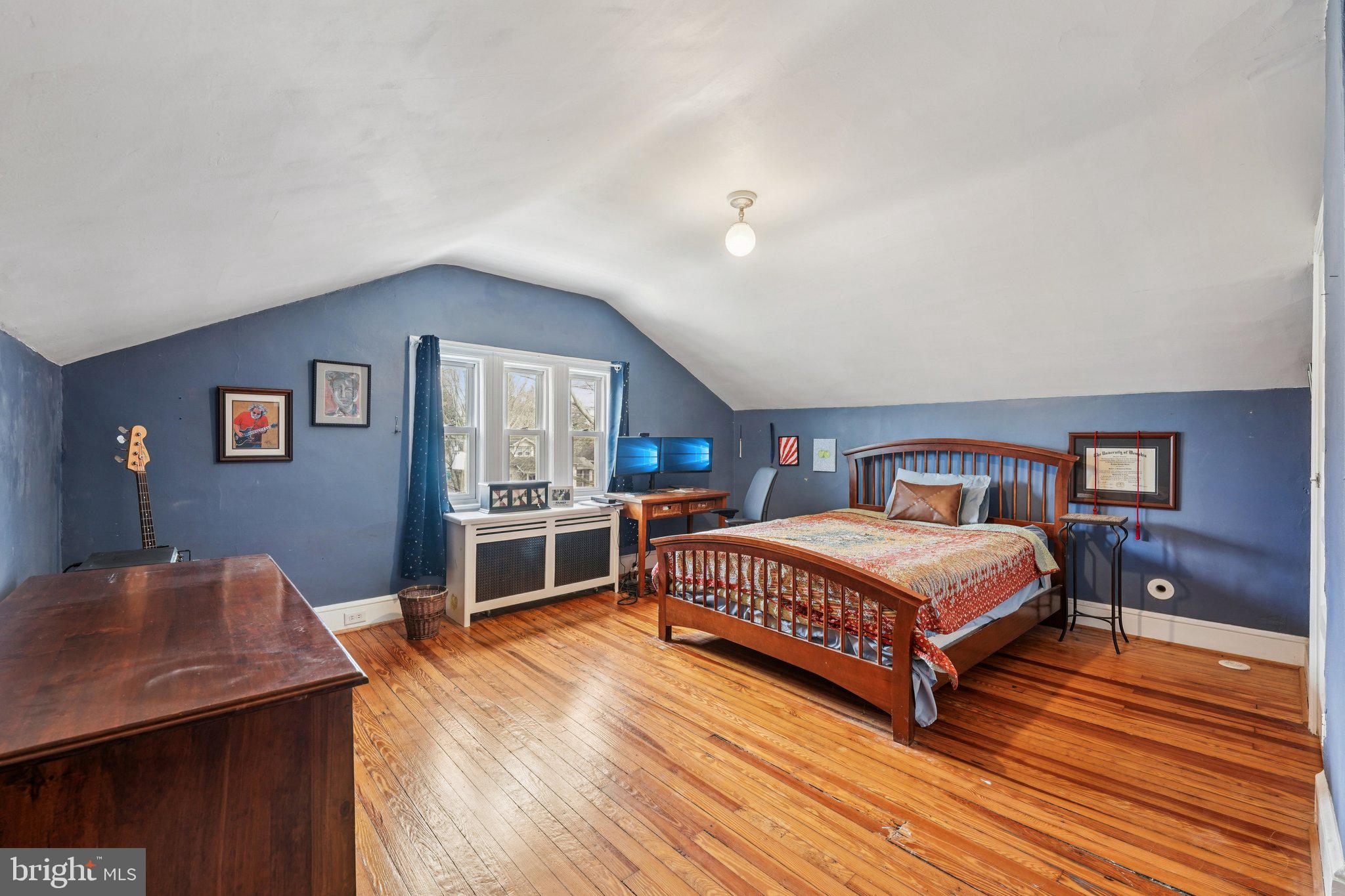 100 THIRD AVENUE