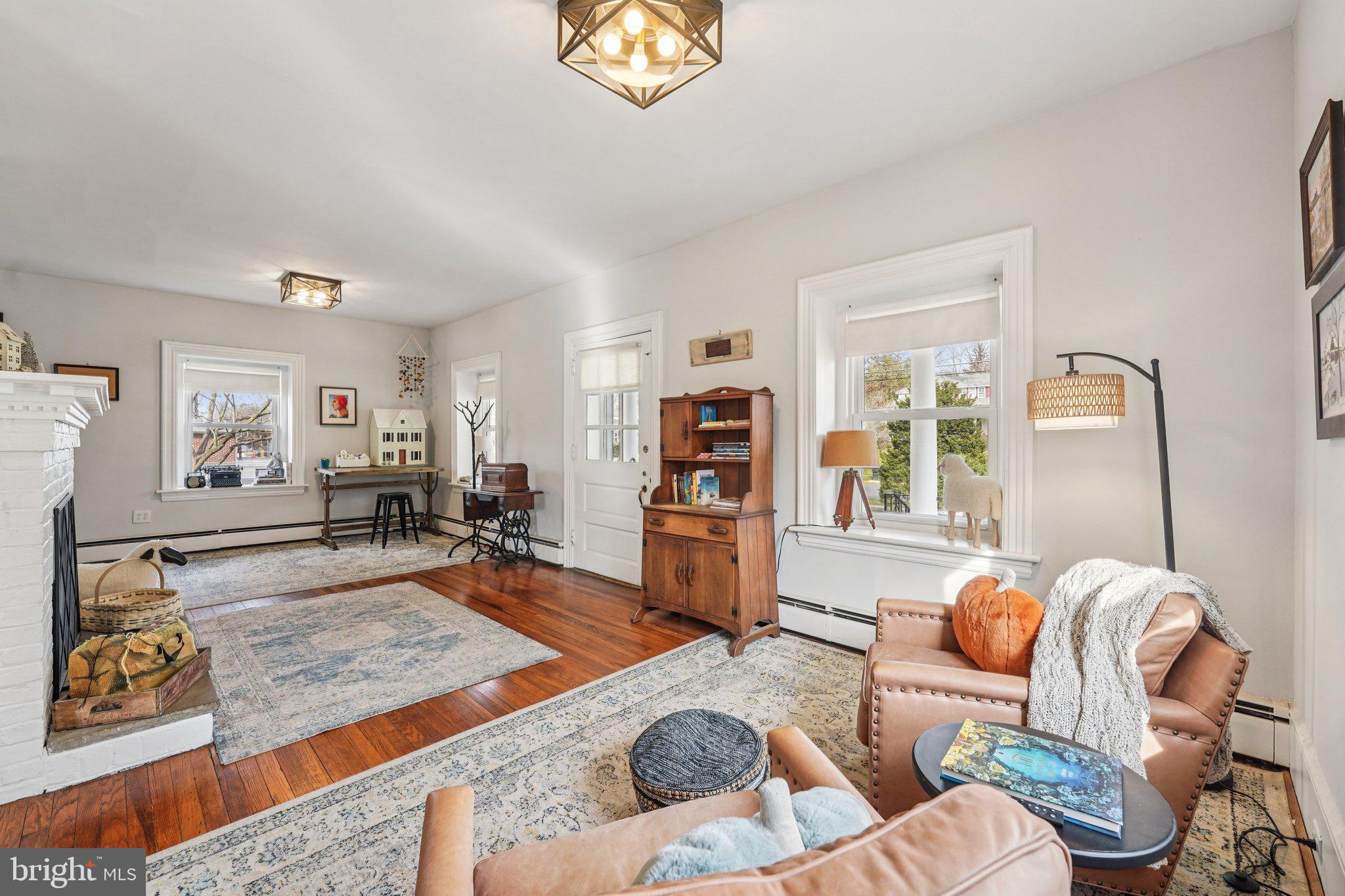 100 THIRD AVENUE