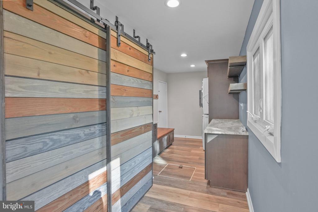 1529 PLEASANT DRIVE