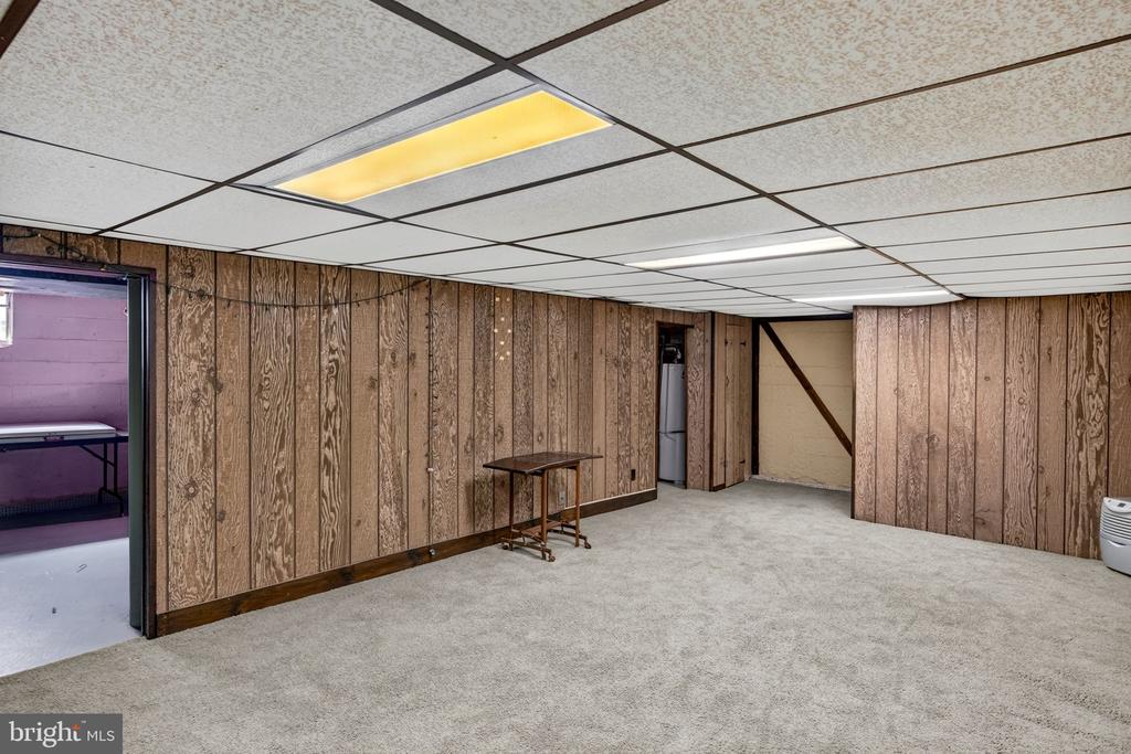 410 QUEEN ANNE ROAD