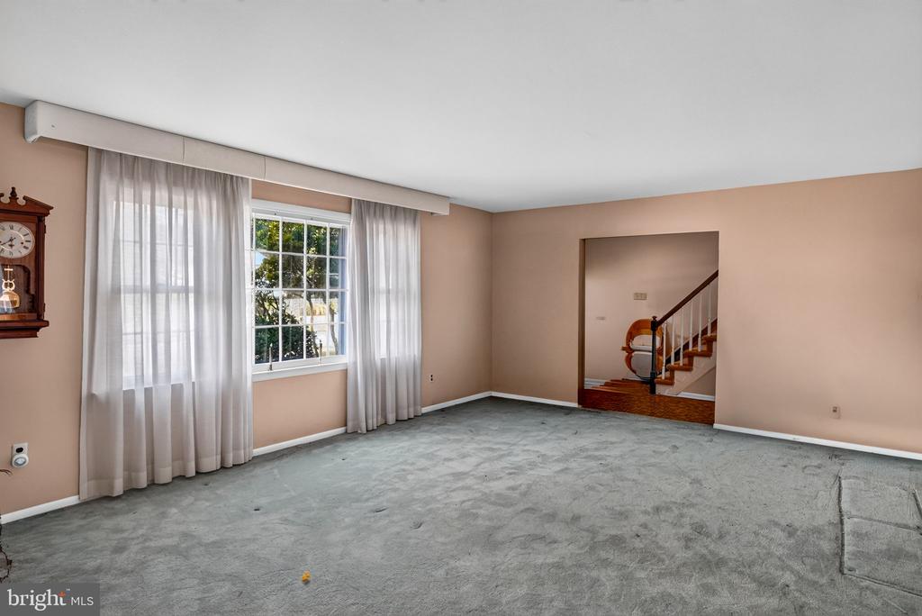 410 QUEEN ANNE ROAD