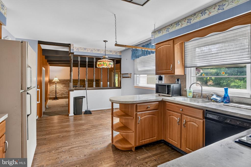 410 QUEEN ANNE ROAD