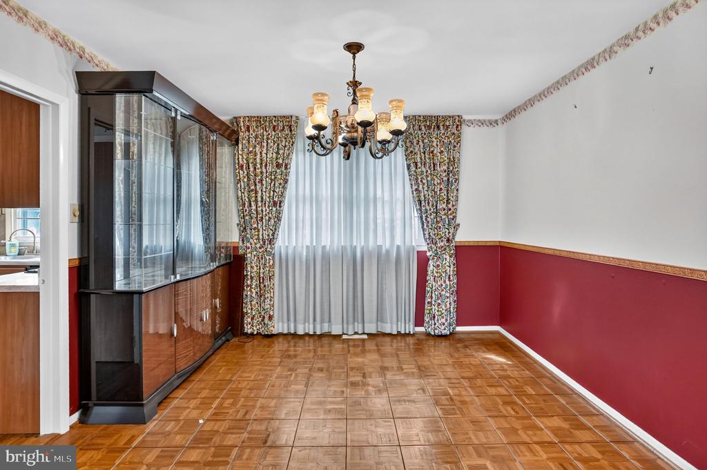 410 QUEEN ANNE ROAD