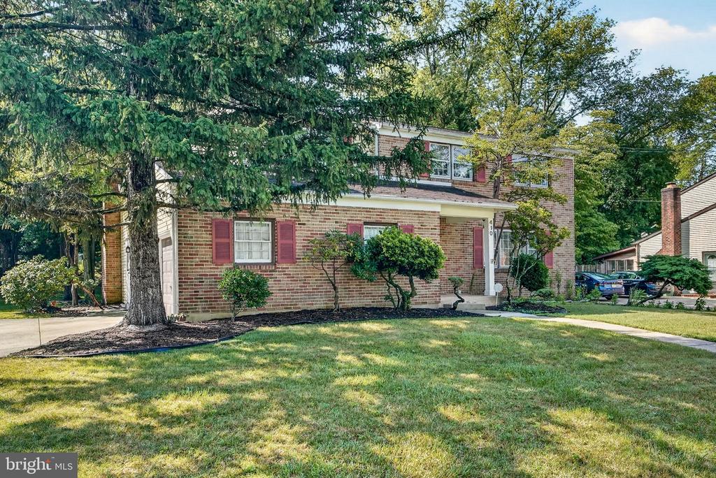 410 QUEEN ANNE ROAD