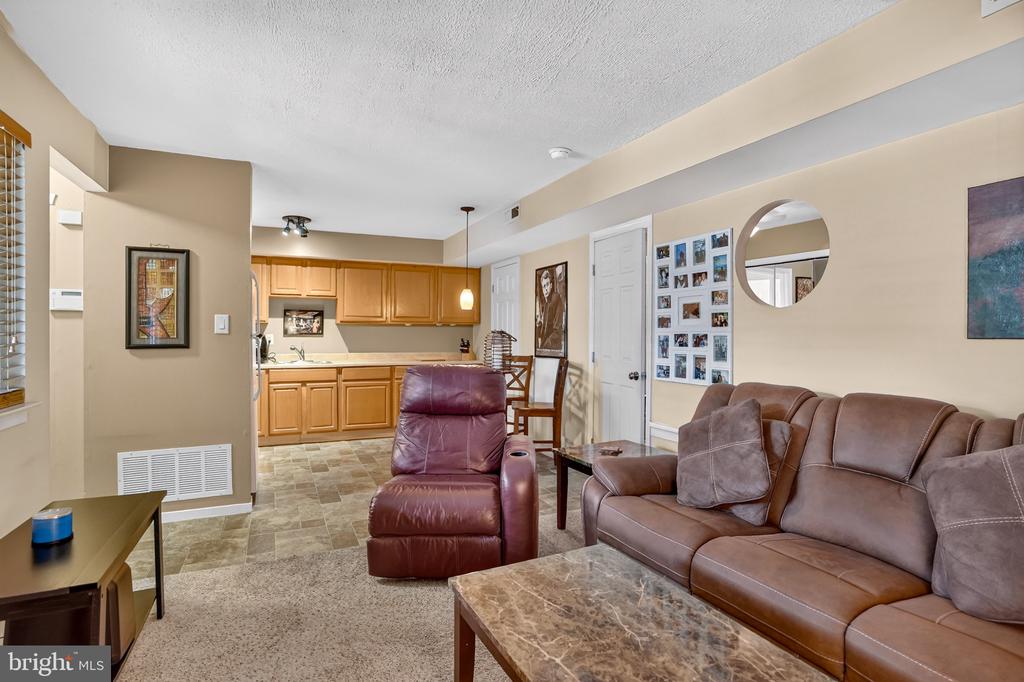 903 Berwyck Ct, -2411, United States